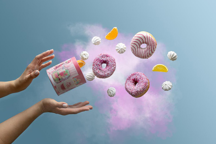  بسیاری از افراد به دلیل بی‌حوصلگی یا خستگی زیاد، به خوردن غذاهای شیرین روی می‌آورند. 